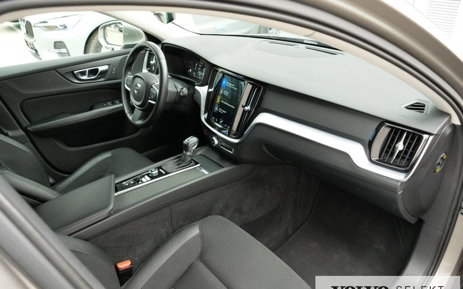 Volvo V60 cena 114900 przebieg: 121660, rok produkcji 2019 z Pilawa małe 596